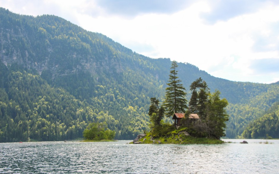 A lone cabin in the middle of the Eibsee. Bavaria, 2015